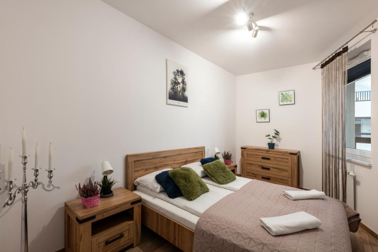 Shortstaypoland Marywilska Leilighet *