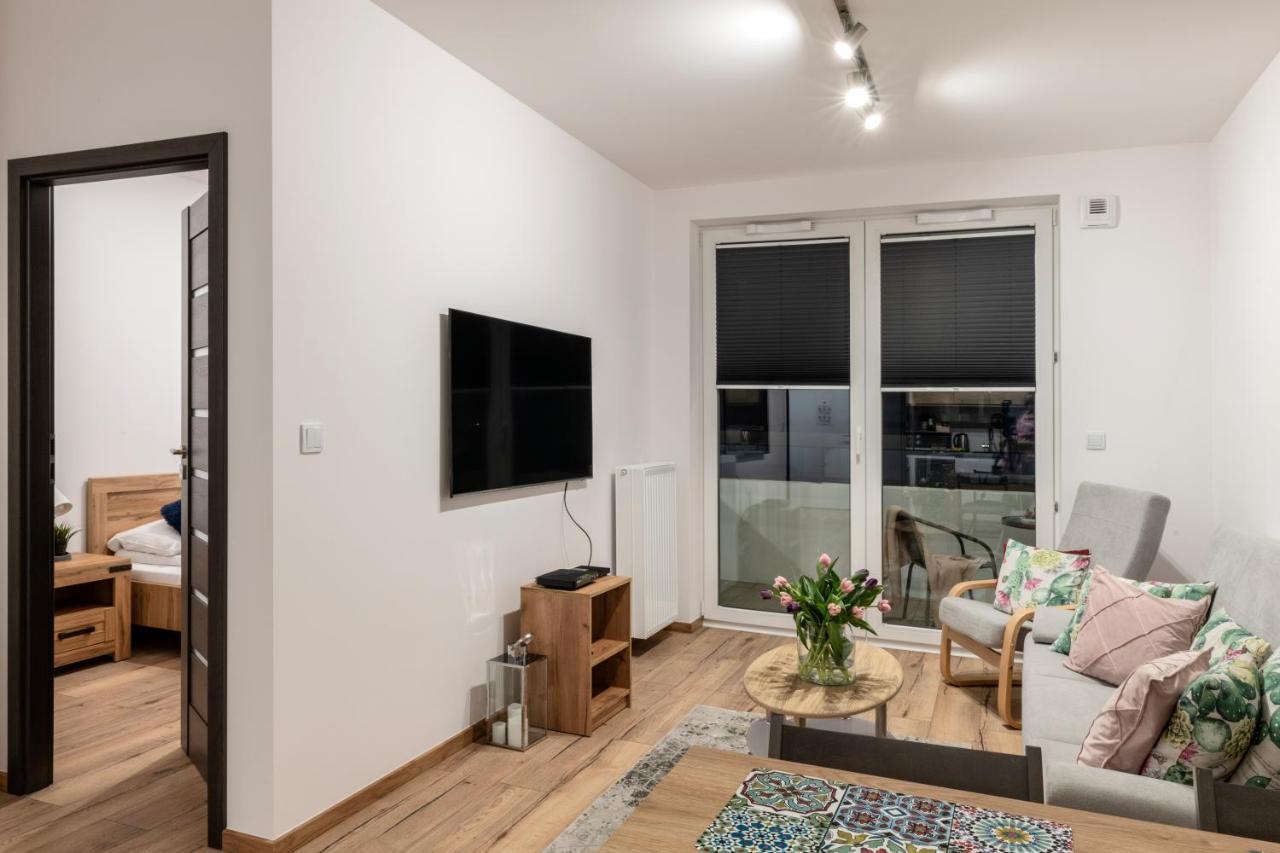 Shortstaypoland Marywilska Apartament *